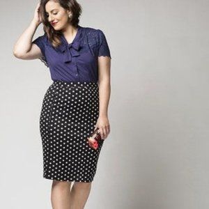Modcloth Everything's Beautiful Top in Navy